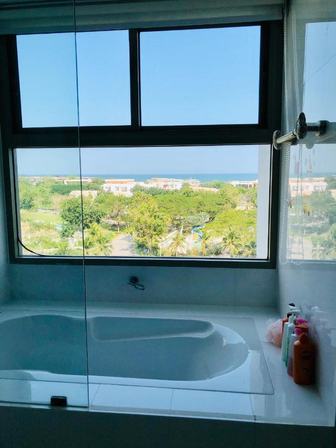 Boathouse Hua Hin Seaview *